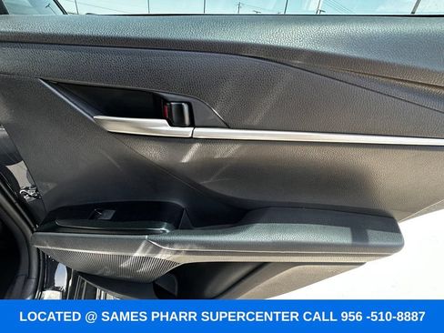 Used 2025 Toyota Camry SE w/ Convenience Package FWD image 23