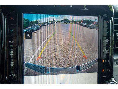 Used 2023 RAM 1500 Laramie AWD/4WD image 25