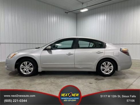 Used 2011 Nissan Altima 2.5 SL w/ 2.5SL Pkg image 1