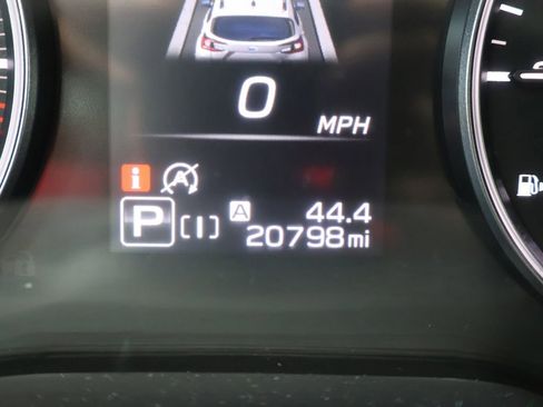 Used 2024 Subaru Crosstrek 2.0i Premium image 36