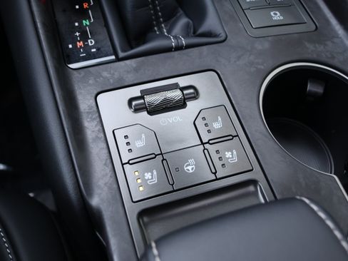 Used 2026 Lexus IS 350 F Sport w/ Technology Package RWD image 32