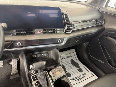 Used 2023 Kia Sportage X-Pro image 4