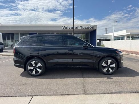 New 2025 Volvo EX90 Plus image 3