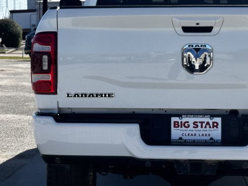 Used 2024 RAM 2500 Laramie image 12