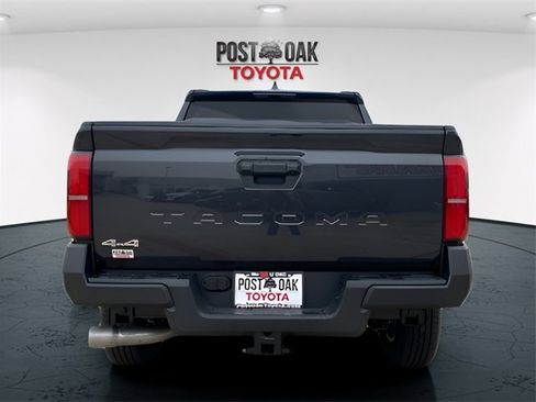 Used 2025 Toyota Tacoma SR image 6