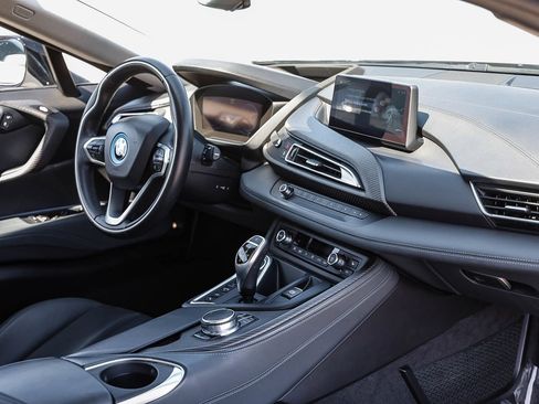 Used 2019 BMW i8 Coupe AWD/4WD image 11