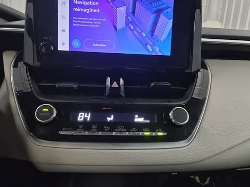 Used 2023 Toyota Corolla LE image 28