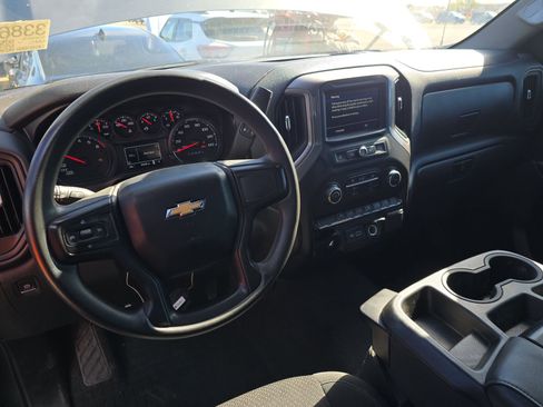 Used 2021 Chevrolet Silverado 1500 Custom image 13