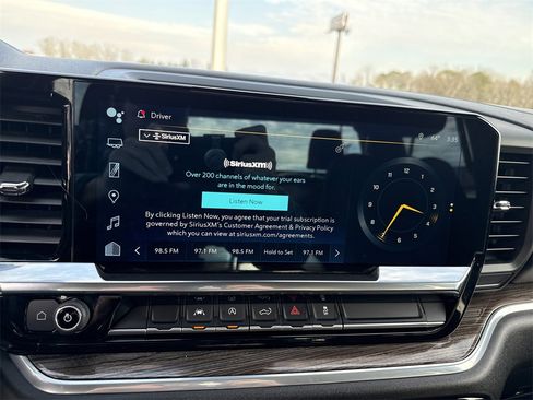 Used 2022 Chevrolet Silverado 1500 LT image 28