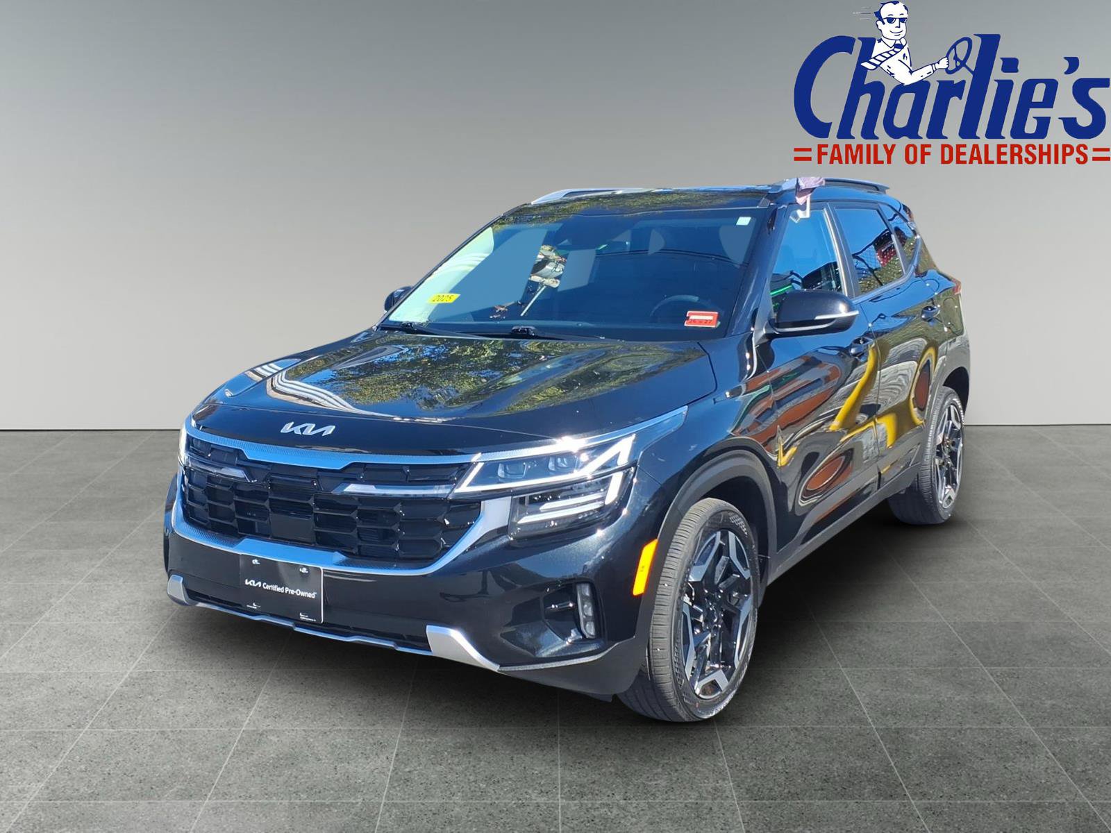 Certified 2025 Kia Seltos SX w/ SX Sunroof Package AWD/4WD image 1