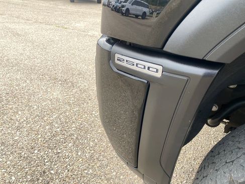 Used 2024 GMC Sierra 2500 AT4 w/ AT4 Premium Plus Package image 36