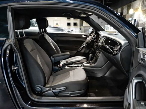 Used 2019 Volkswagen Beetle 2.0T S image 23