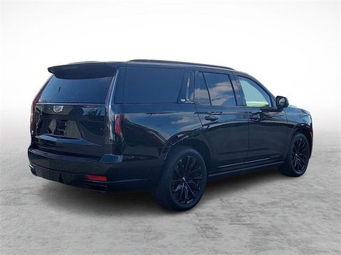 Certified 2021 Cadillac Escalade Sport w/ Driver Assist Tech Package image 4