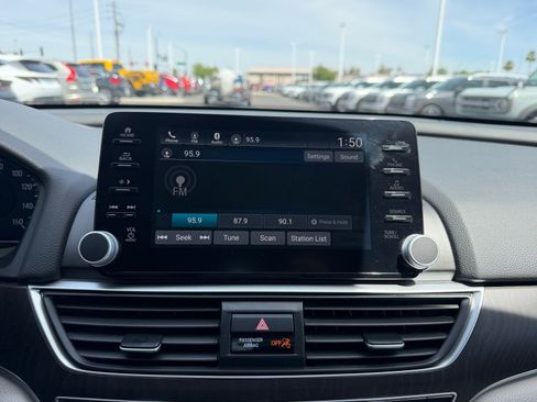 Used 2018 Honda Accord EX-L image 25