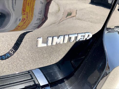 Used 2022 Jeep Grand Cherokee Limited w/ Tech Group RWD image 10
