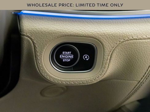 Used 2024 Mercedes-Benz GLS 450 4MATIC image 24