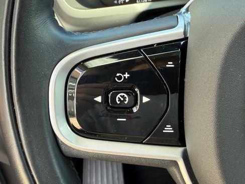 Used 2022 Volvo XC90 T8 Inscription Expression w/ Advanced Package AWD/4WD image 17