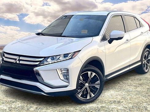 Used 2018 Mitsubishi Eclipse Cross AWD image 3