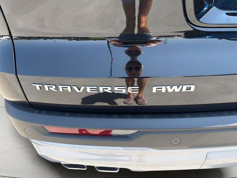 New 2025 Chevrolet Traverse LT image 7