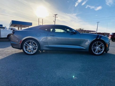 Used 2019 Chevrolet Camaro SS image 11