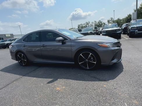 Used 2020 Toyota Camry XSE FWD image 2
