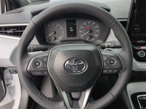New 2025 Toyota Corolla SE image 19
