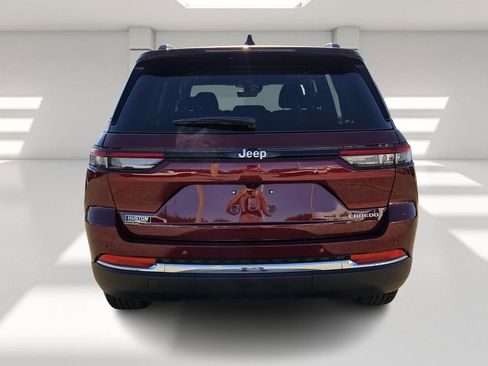 New 2025 Jeep Grand Cherokee Laredo X w/ Luxury Tech Group I image 4