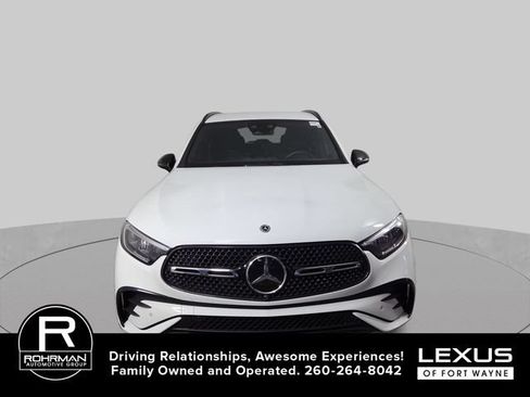 Used 2026 Mercedes-Benz GLC 300 4MATIC image 3