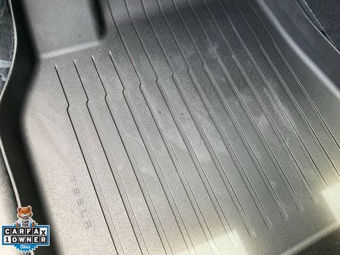 Used 2023 Tesla Model Y Long Range AWD/4WD image 19
