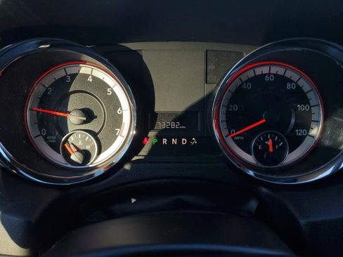 Used 2020 Dodge Grand Caravan SXT image 22