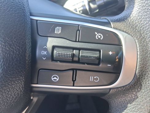 Used 2023 Kia K5 LXS FWD image 19