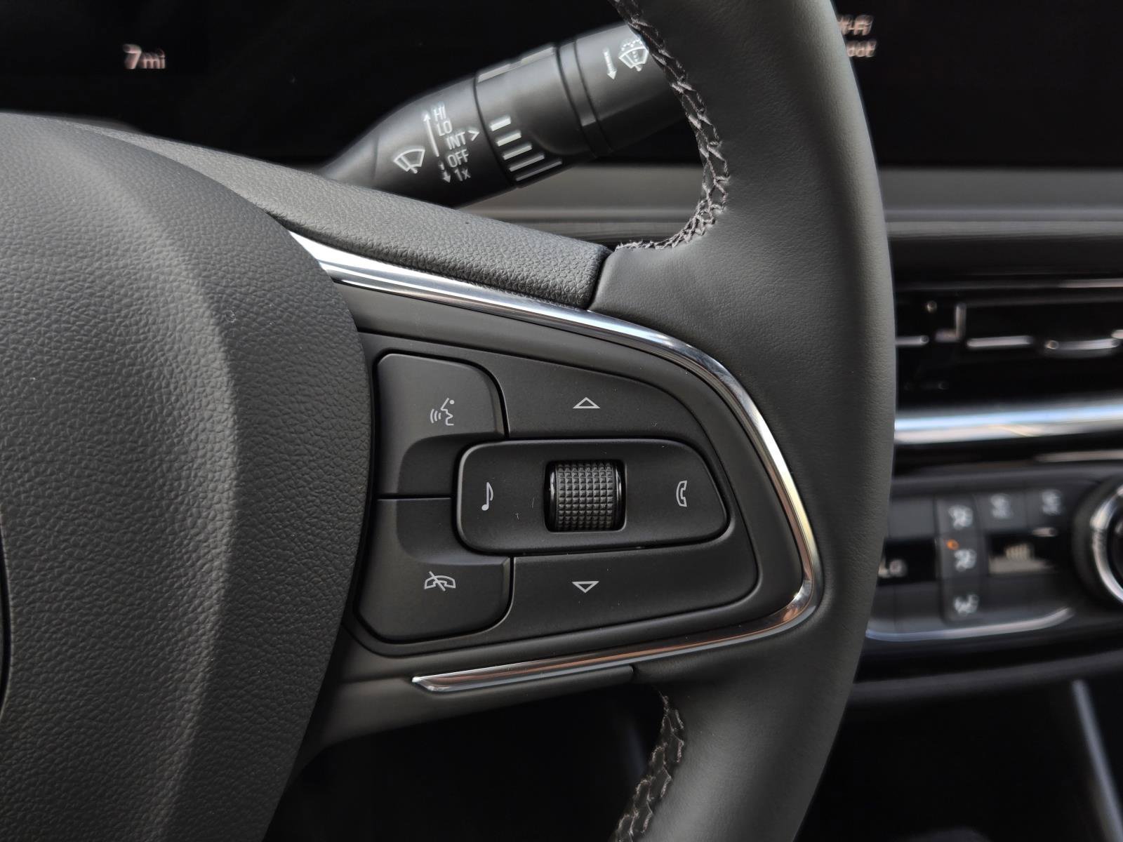New 2026 Buick Envista Sport Touring FWD image 12