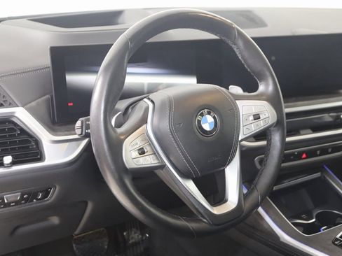 Used 2023 BMW X7 xDrive40i w/ Premium Package image 6