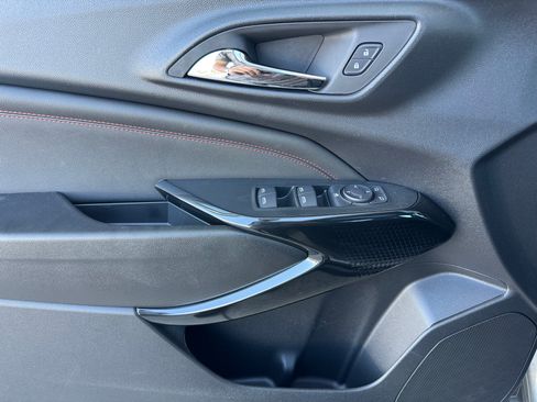 New 2026 Chevrolet Trax RS w/ Sunroof Package FWD image 11