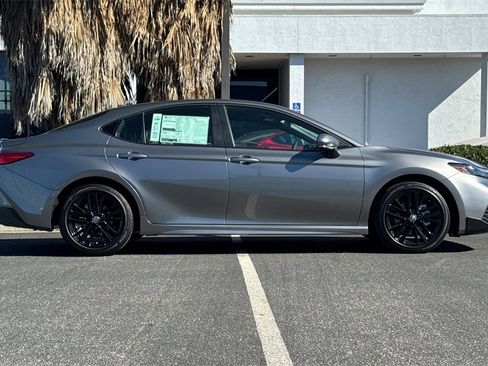 New 2026 Toyota Camry SE image 3