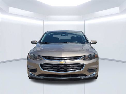 Used 2018 Chevrolet Malibu LT FWD image 10