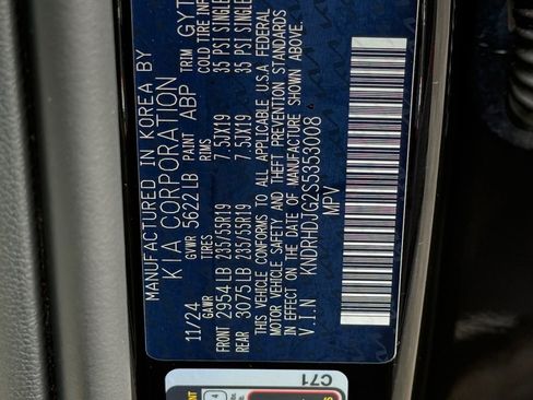 Certified 2025 Kia Sorento EX image 30