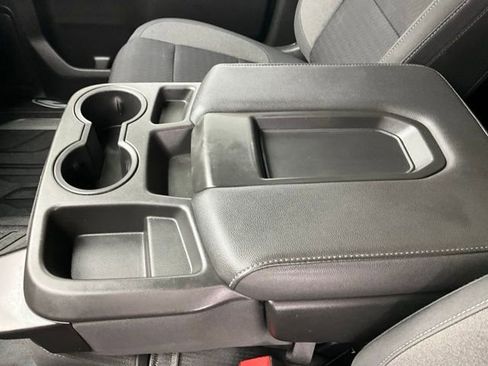Used 2022 Chevrolet Silverado 3500 LT AWD/4WD image 17