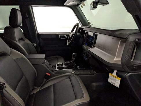 New 2025 Ford Bronco Outer Banks AWD/4WD image 26