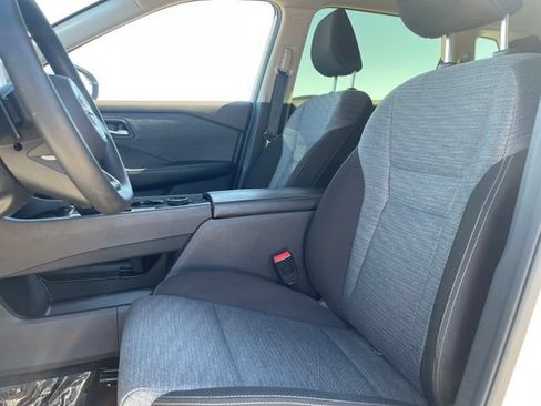 Used 2023 Nissan Rogue SV AWD/4WD image 18