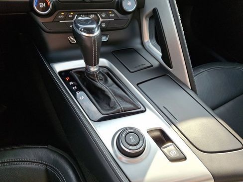 Used 2019 Chevrolet Corvette Stingray Coupe w/ 1LT image 16