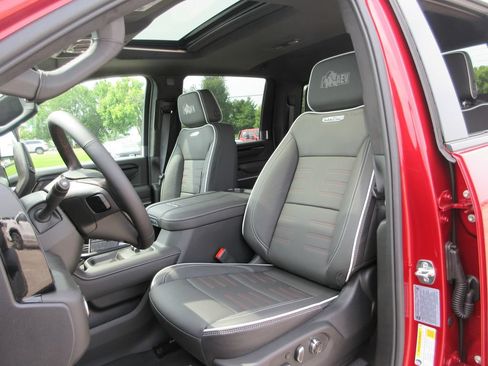 New 2026 GMC Sierra 2500 AT4X w/ AT4X AEV Edition AWD/4WD image 11