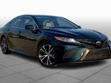 Used 2019 Toyota Camry SE image 2