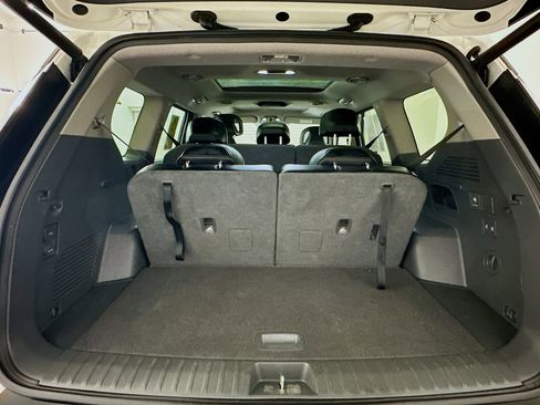 Used 2024 Kia EV9 Wind image 32