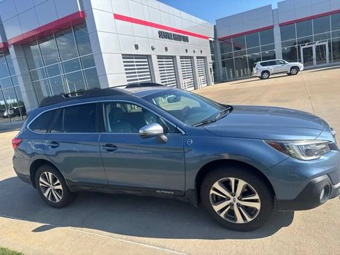 Used 2018 Subaru Outback 2.5i Limited w/ 50th Anniversary Edition AWD/4WD image 2