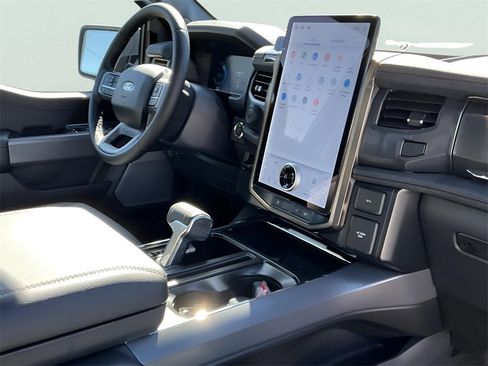 New 2025 Ford F150 Lightning Lariat image 20