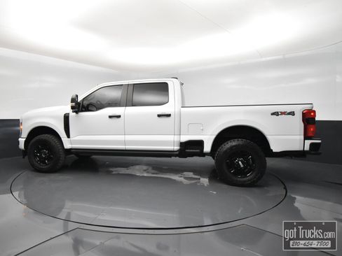 Used 2023 Ford F250 XL w/ STX Appearance Package AWD/4WD image 3