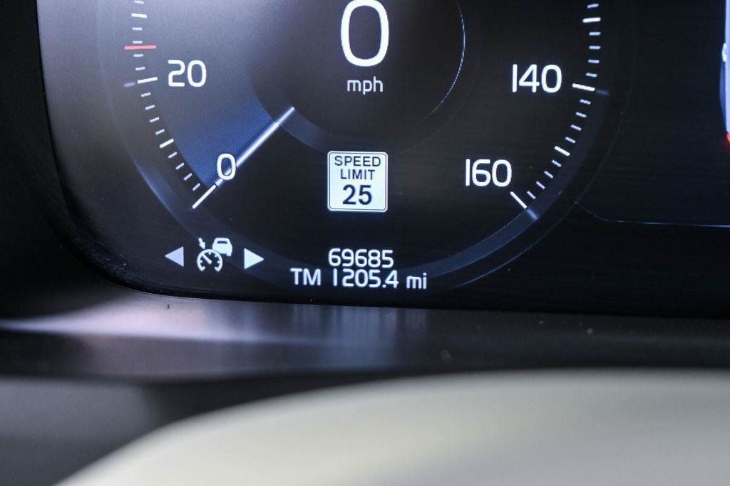 Certified 2022 Volvo XC90 T6 Inscription AWD/4WD image 14