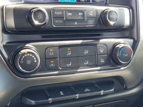 Used 2017 Chevrolet Silverado 1500 LT AWD/4WD image 22