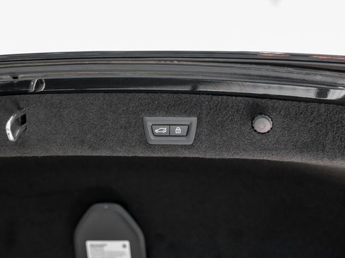 Used 2021 BMW ALPINA B7 xDrive image 55